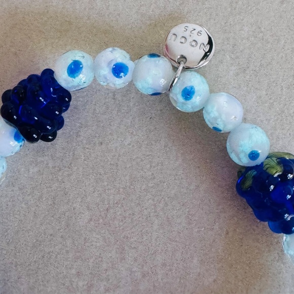 Grapes Glow Nogu Sterling Stretch Bracelett - Picture 3 of 8